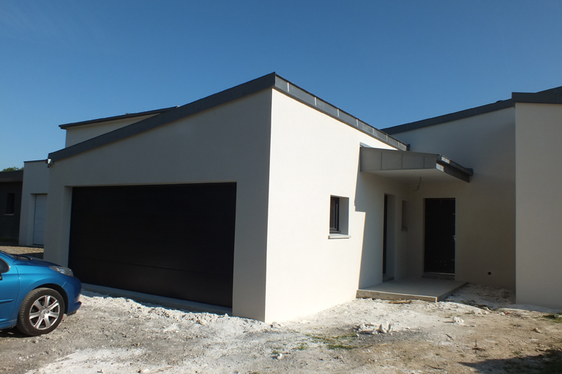 2015-06-architecte-maison-vern-sur-seiche-chantier-facade-03